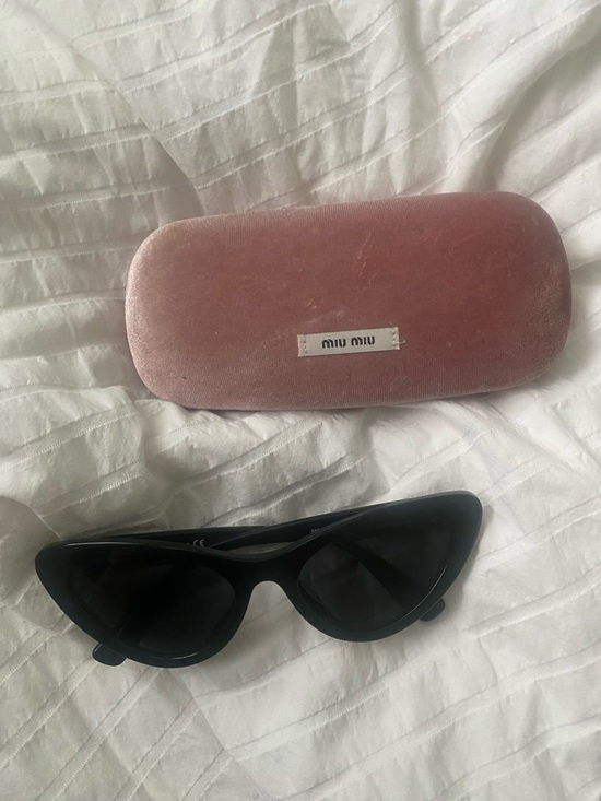 Miu Miu Accessories - Miu Miu Black Cat Eye Sunglasses